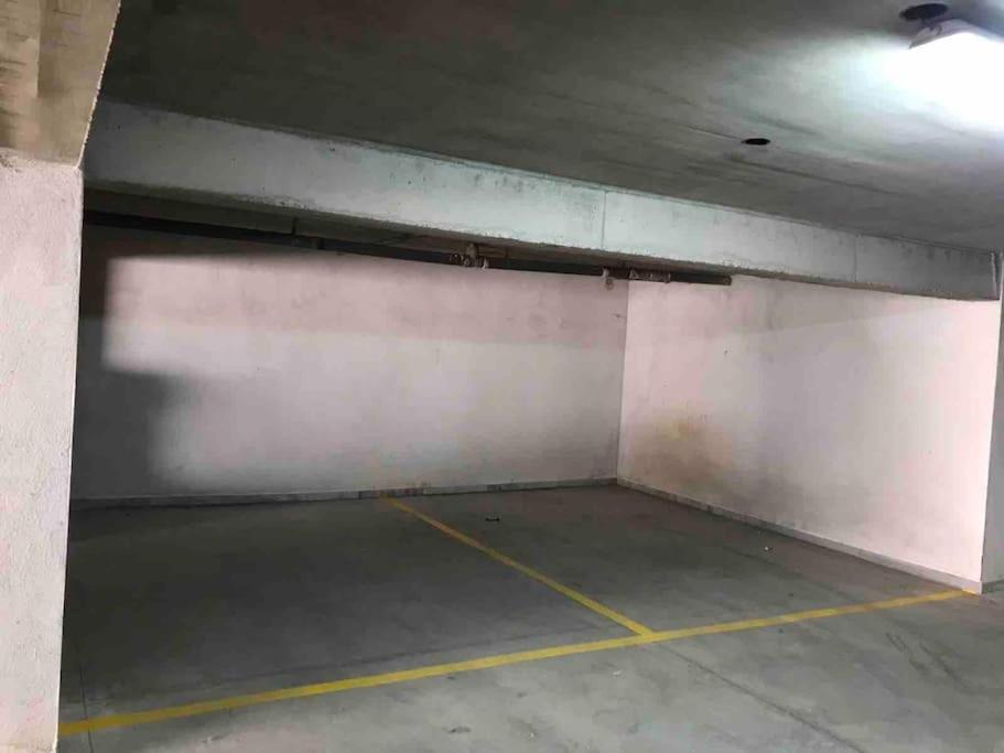 5 Min From Papageorgiou Free Indoor Parking Tessalónica Exterior foto
